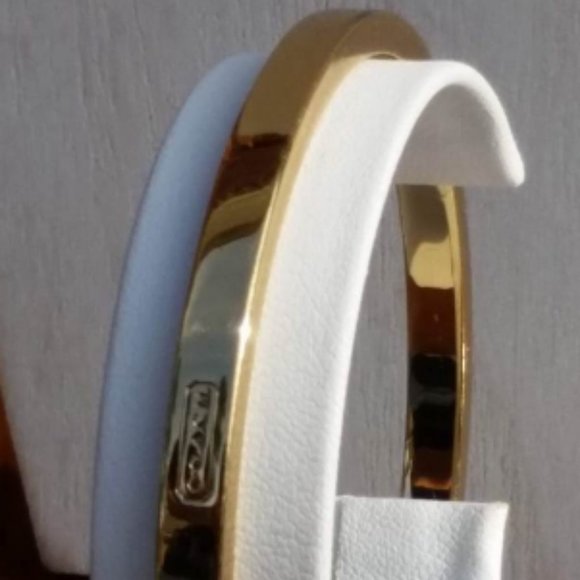 Coach Gold Tone Bangle Unisex Bracelet in Excellent Condition - Picture 7 of 9